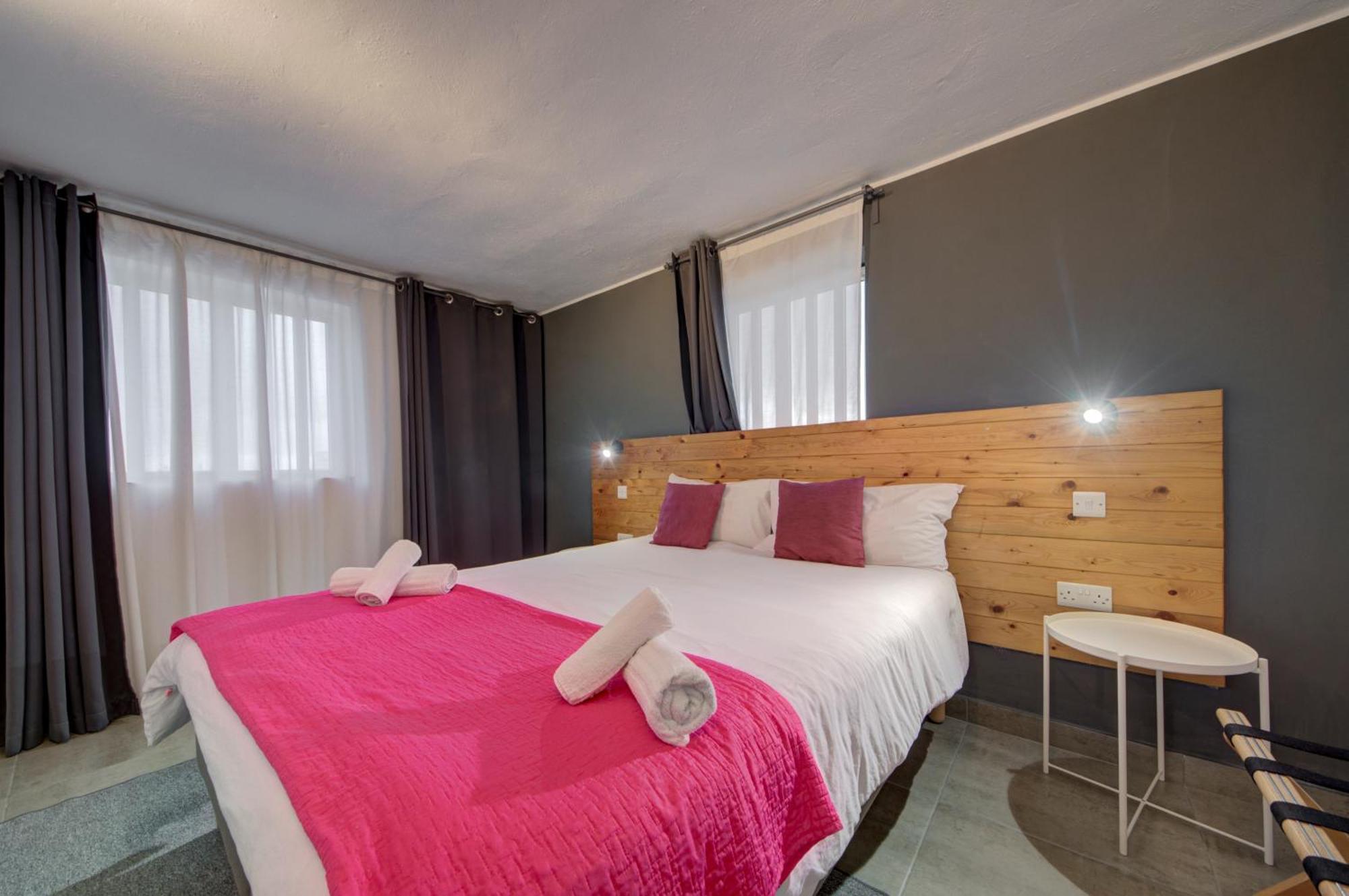 Caro Boutique Guest House San Ġwann Exteriör bild