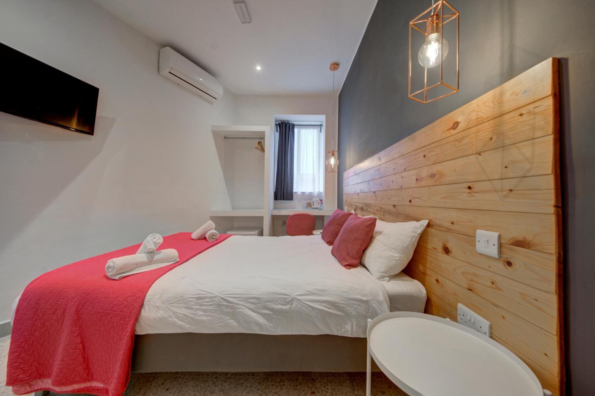 Caro Boutique Guest House San Ġwann Exteriör bild